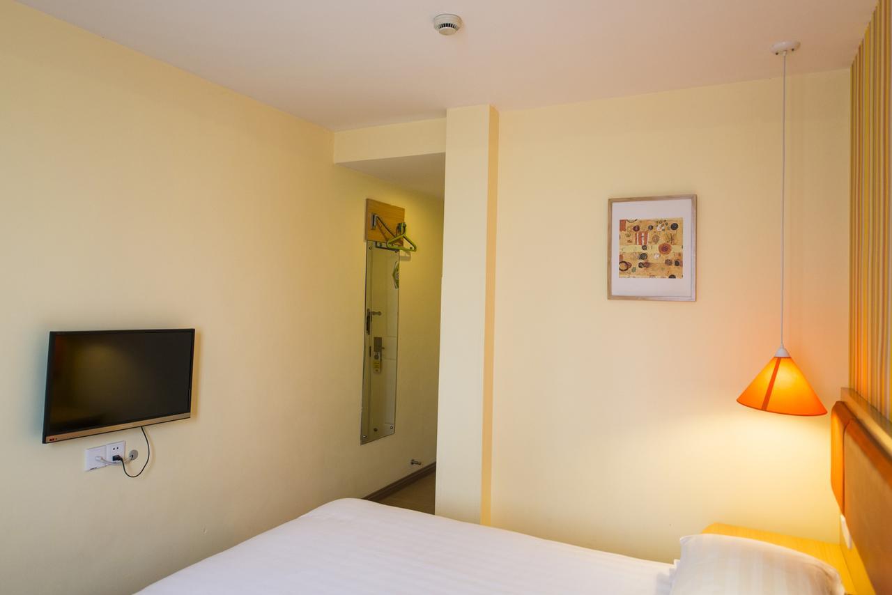 Home Inn Kunming Dongfeng Square Metro Station Zewnętrze zdjęcie